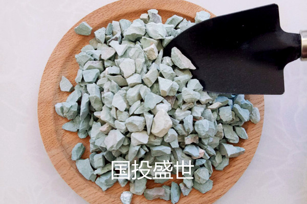 天然沸石
