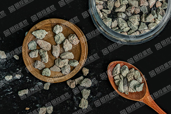 沸石顆粒和沸石粉哪個更適合在土壤修復中使用？